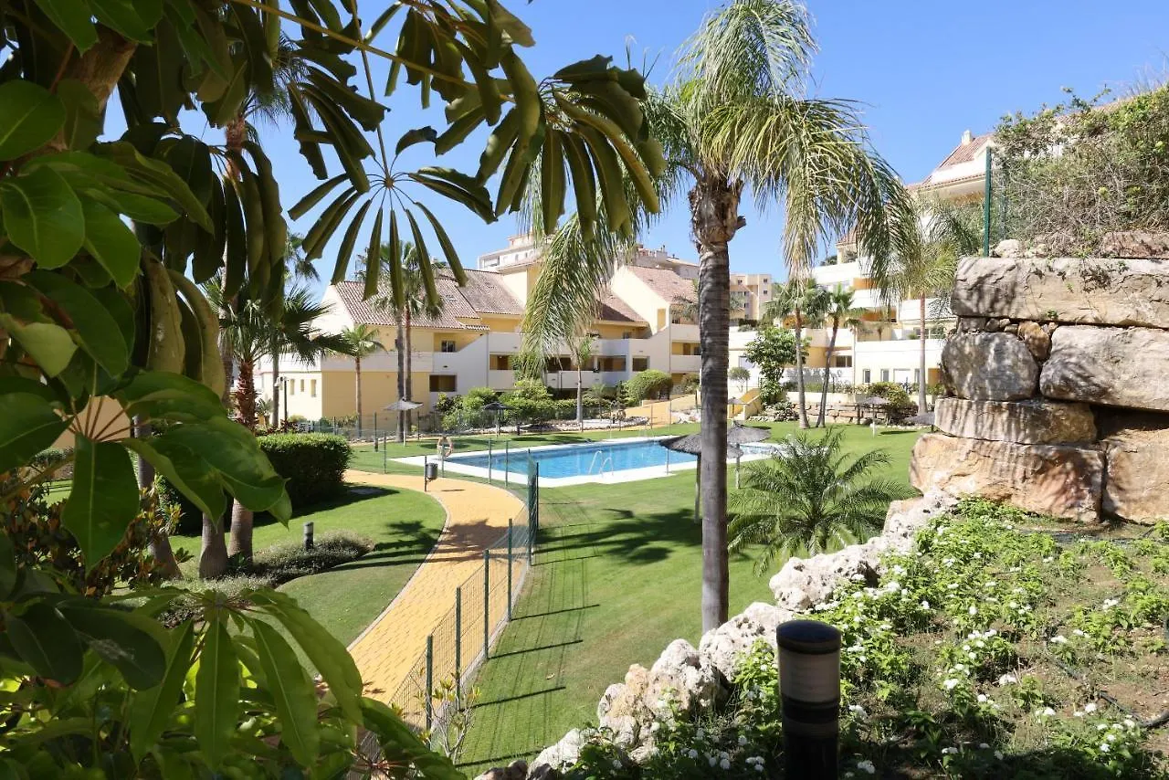 Spacious Apartment Puerto Alto Estepona